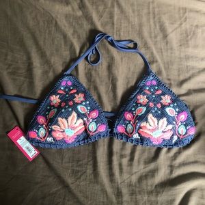 XL Floral Knit embroidered bikini Top